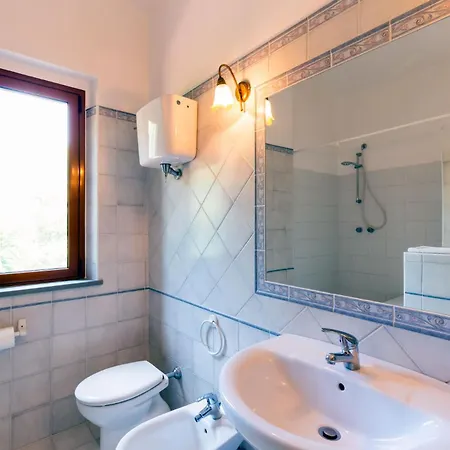 Villa Donnafugata Santa Domenica (Vibo Valentia)