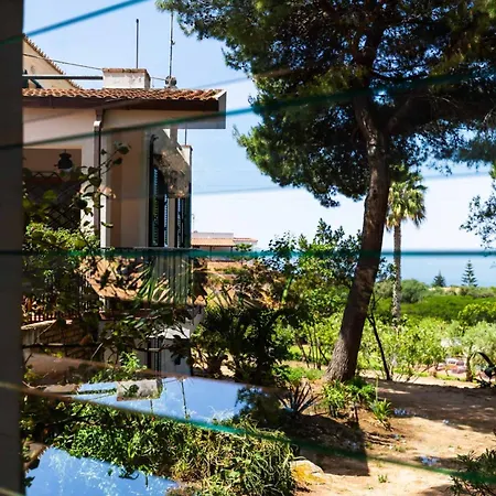 Donnafugata Villa *