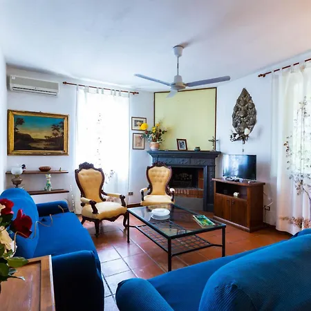Villa Donnafugata Santa Domenica (Vibo Valentia)