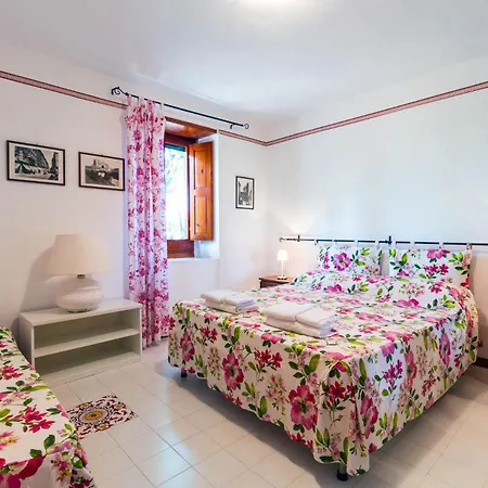 Donnafugata Villa *