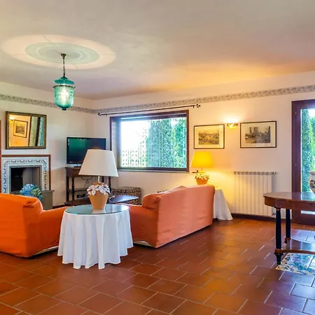 Donnafugata Villa *